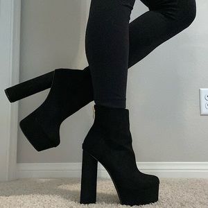 Miss Lola Platform Bootie